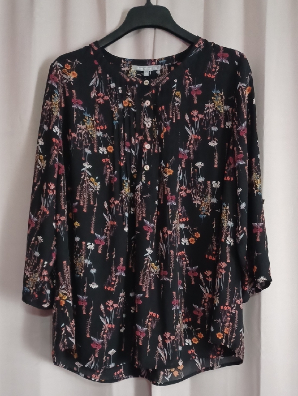 Daniel Rainn Floral Semi-Sheer Henley Blouse Pleated Chest Button Placket
